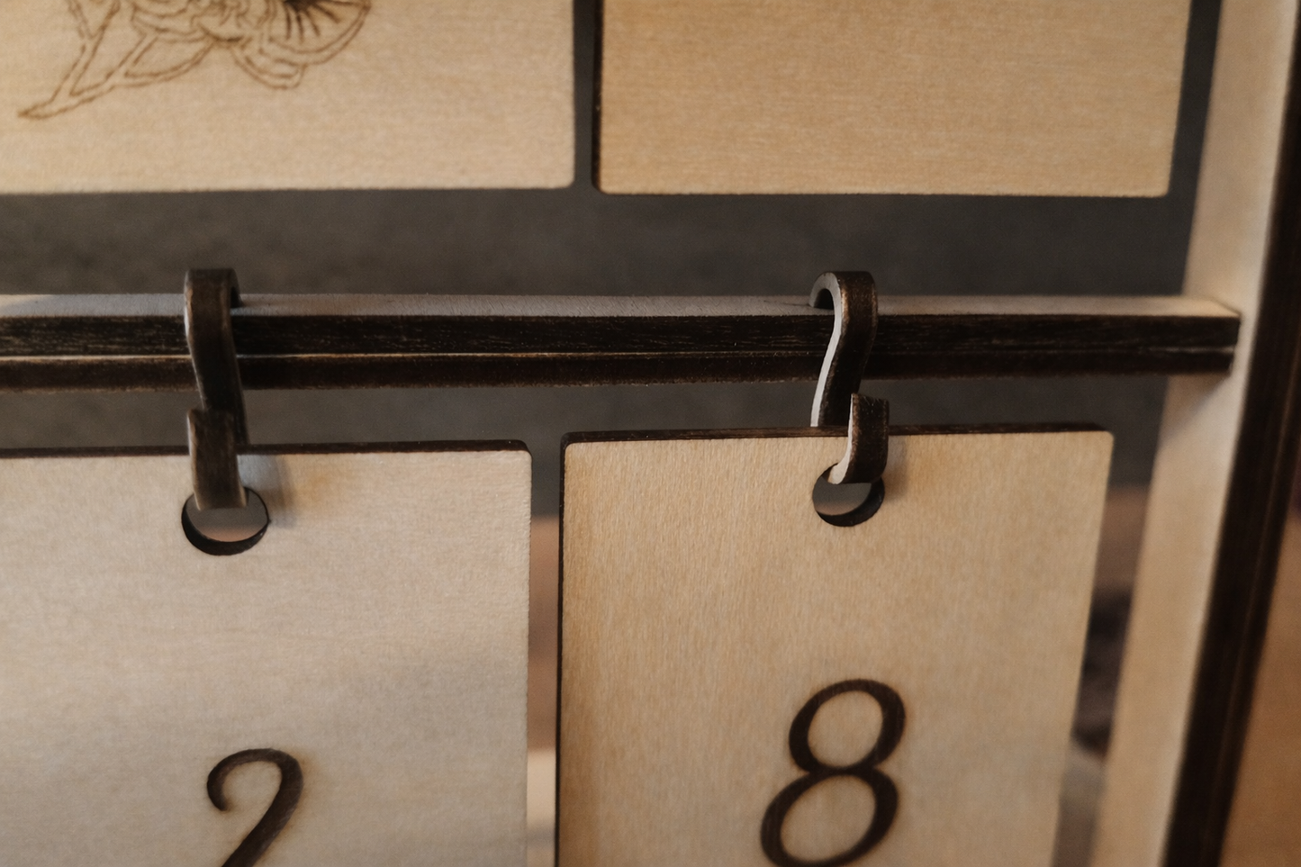 Calendrier permanent en bois personnalisé