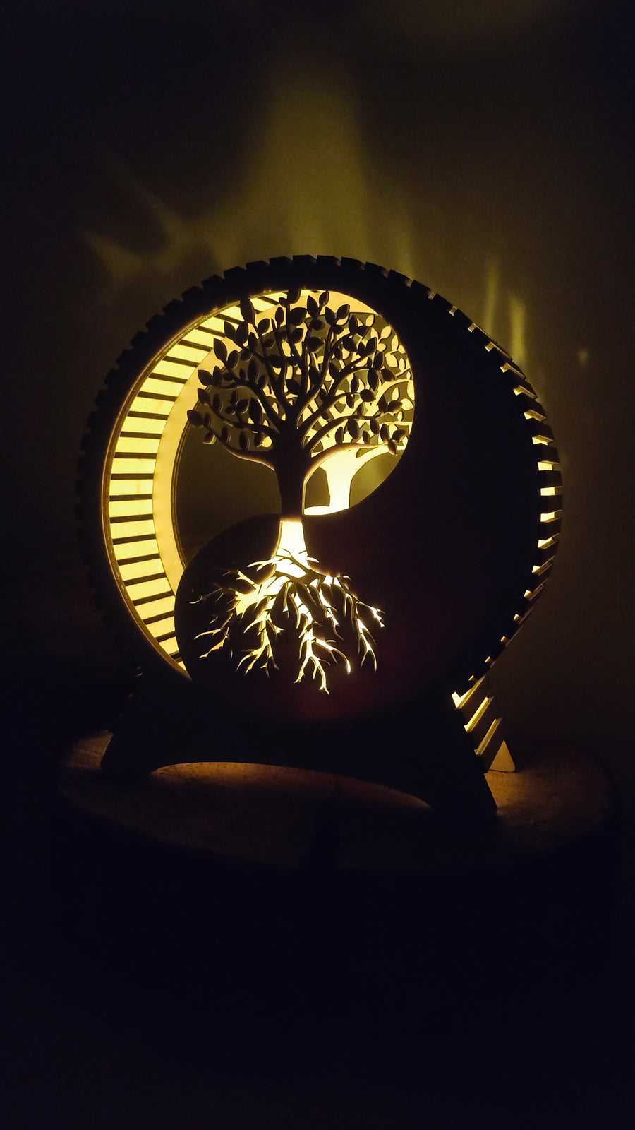 Lampe Arbre de Vie en bois – Décoration artisanale
