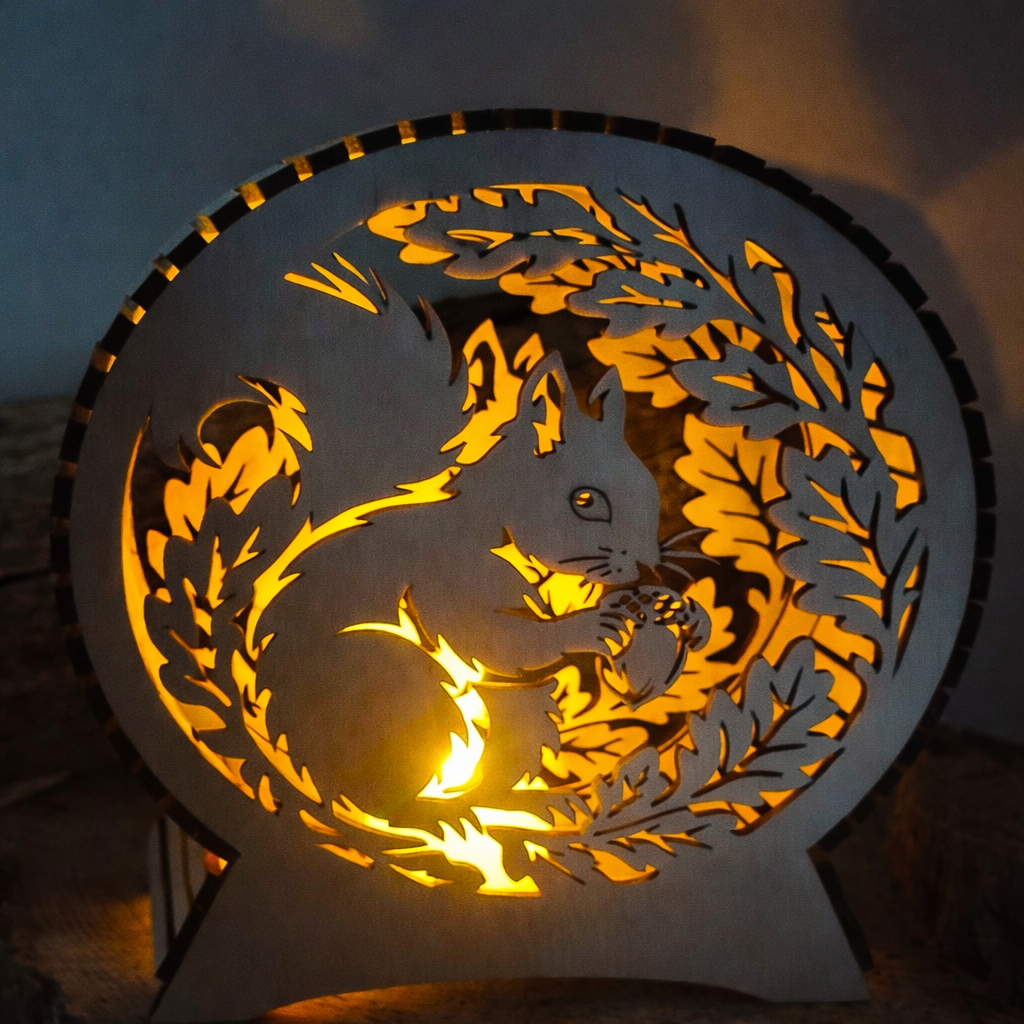 Lampe Écureuil en Bois – Ambiance Nature & Chaleur